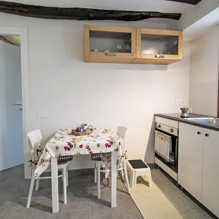 بيت للعطل La Casetta By Interhome Casale Corte Cerro