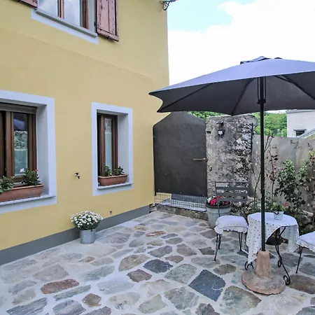La Casetta By Interhome بيت للعطل Casale Corte Cerro